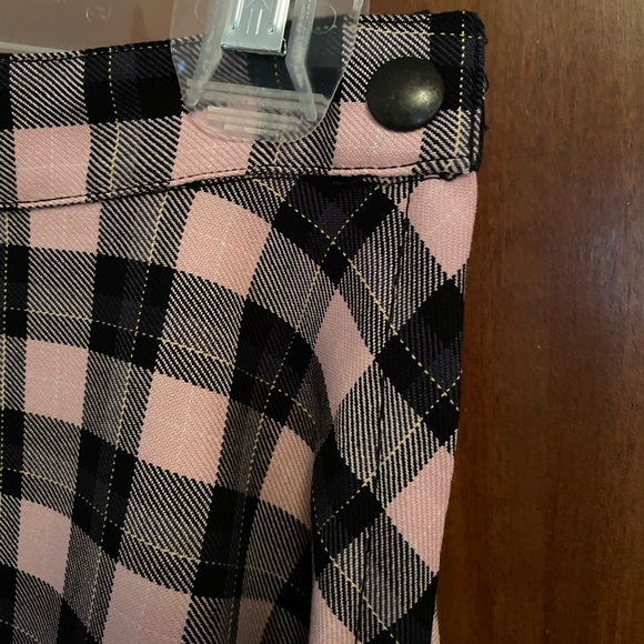 American Apparel Pink & Black Plaid A-Line Skirt - Picture 4 of 4